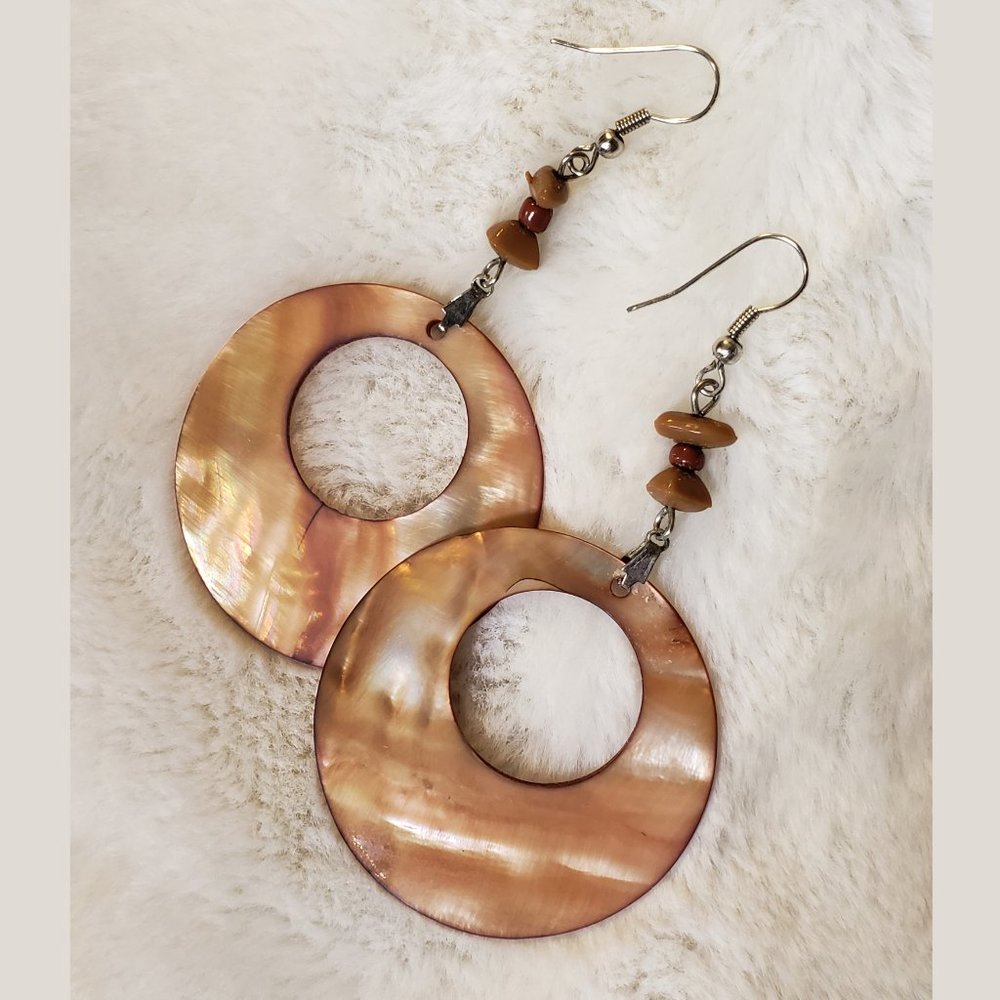 Light Brown Hawaiian Beaded Disc Earrings - Picture 2 of 4